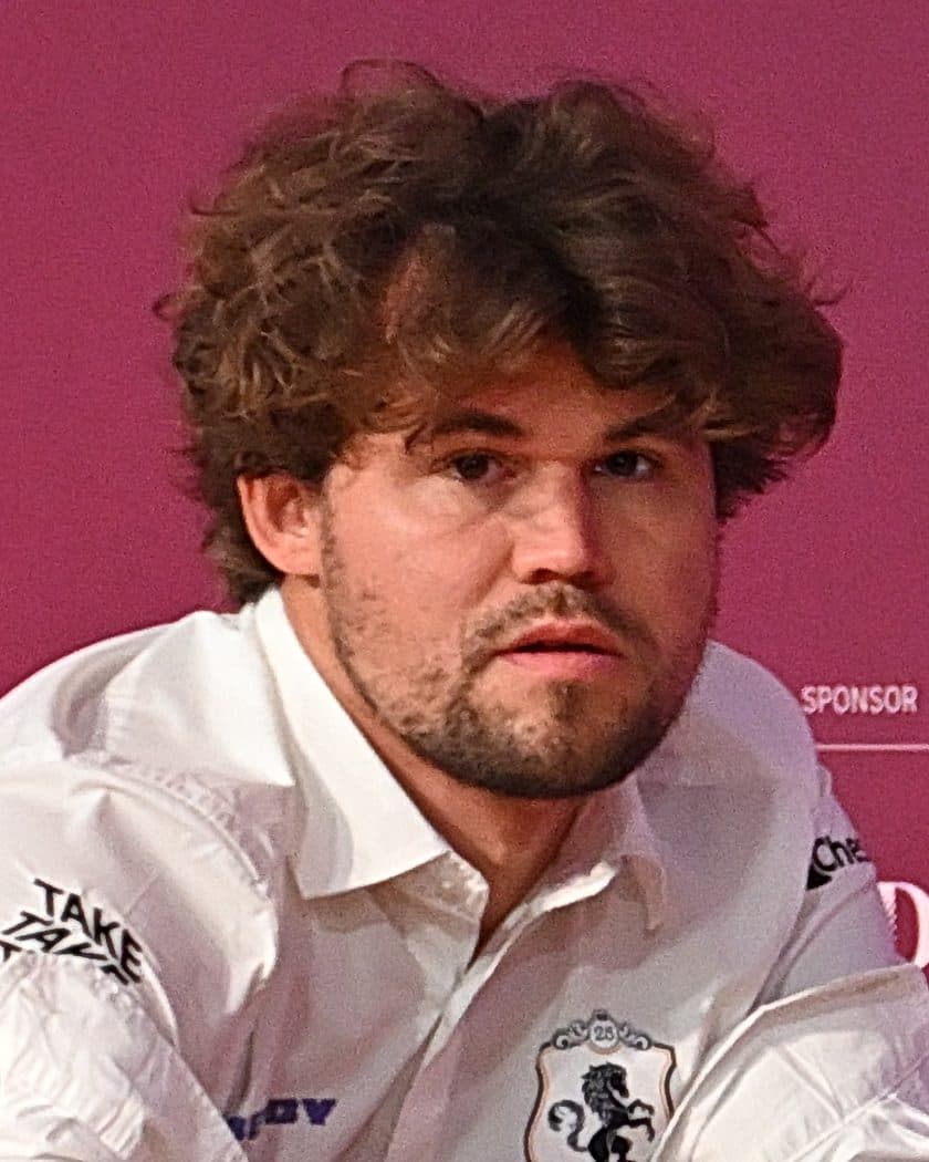 Magnus Carlsen at a press conference in 2025